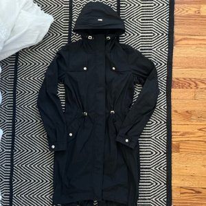 HERNO WOMENS HOODED RAINCOAT BLACK SIZE 40